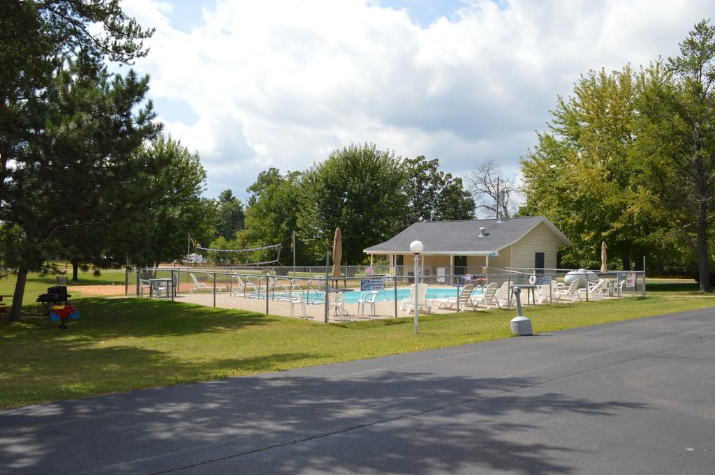 Summer Breeze Resort Wisconsin Dells Exterior foto