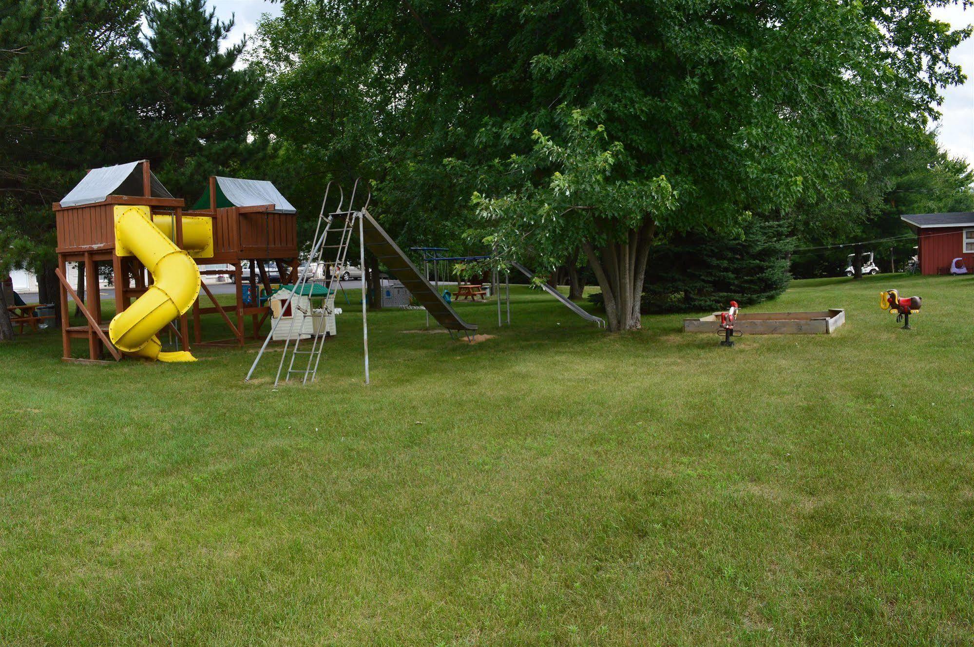 Summer Breeze Resort Wisconsin Dells Exterior foto
