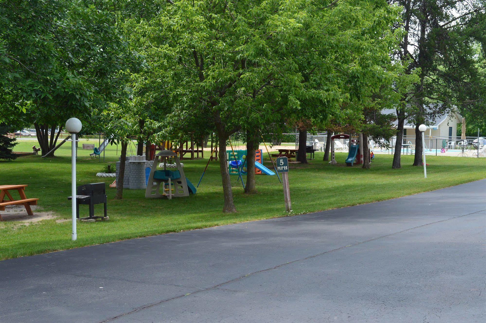 Summer Breeze Resort Wisconsin Dells Exterior foto